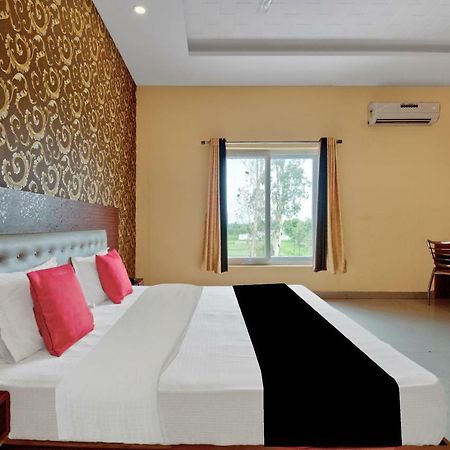 Capital O 40833 Maharaja Hotel & Restaurant Kashipur Εξωτερικό φωτογραφία