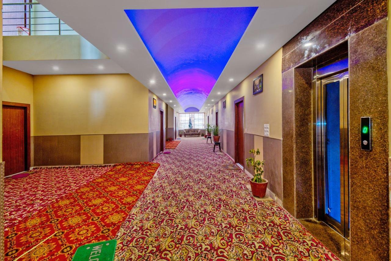 Capital O 40833 Maharaja Hotel & Restaurant Kashipur Εξωτερικό φωτογραφία