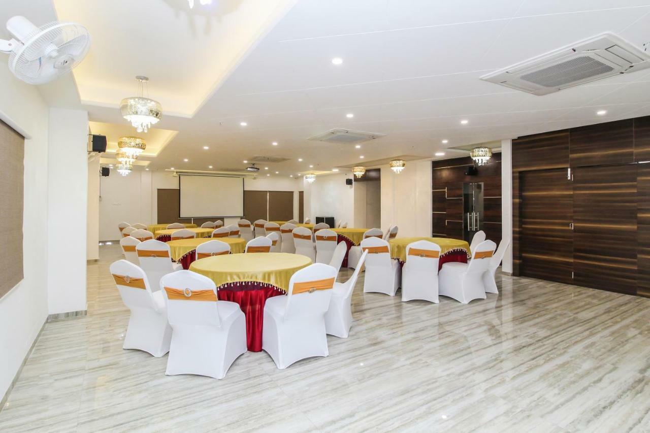 Capital O 40833 Maharaja Hotel & Restaurant Kashipur Εξωτερικό φωτογραφία